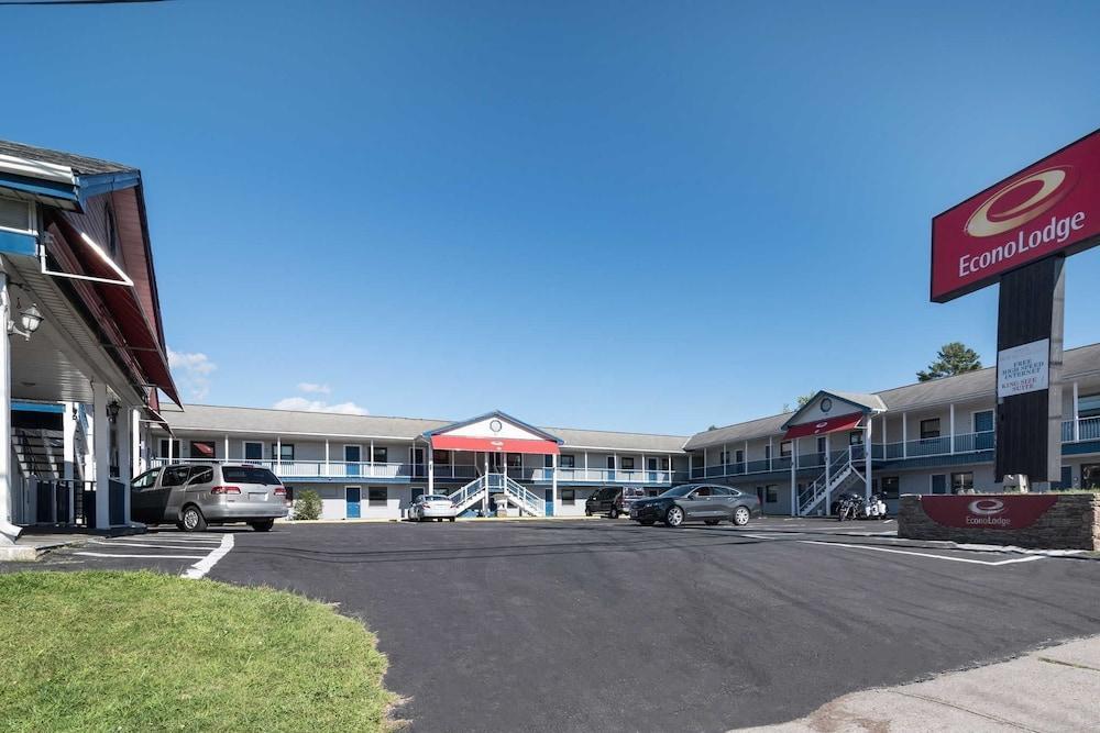 Econo Lodge Saint Albans Zewnętrze zdjęcie