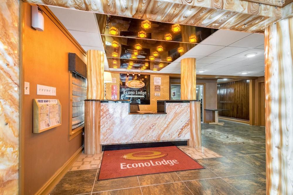Econo Lodge Saint Albans Zewnętrze zdjęcie