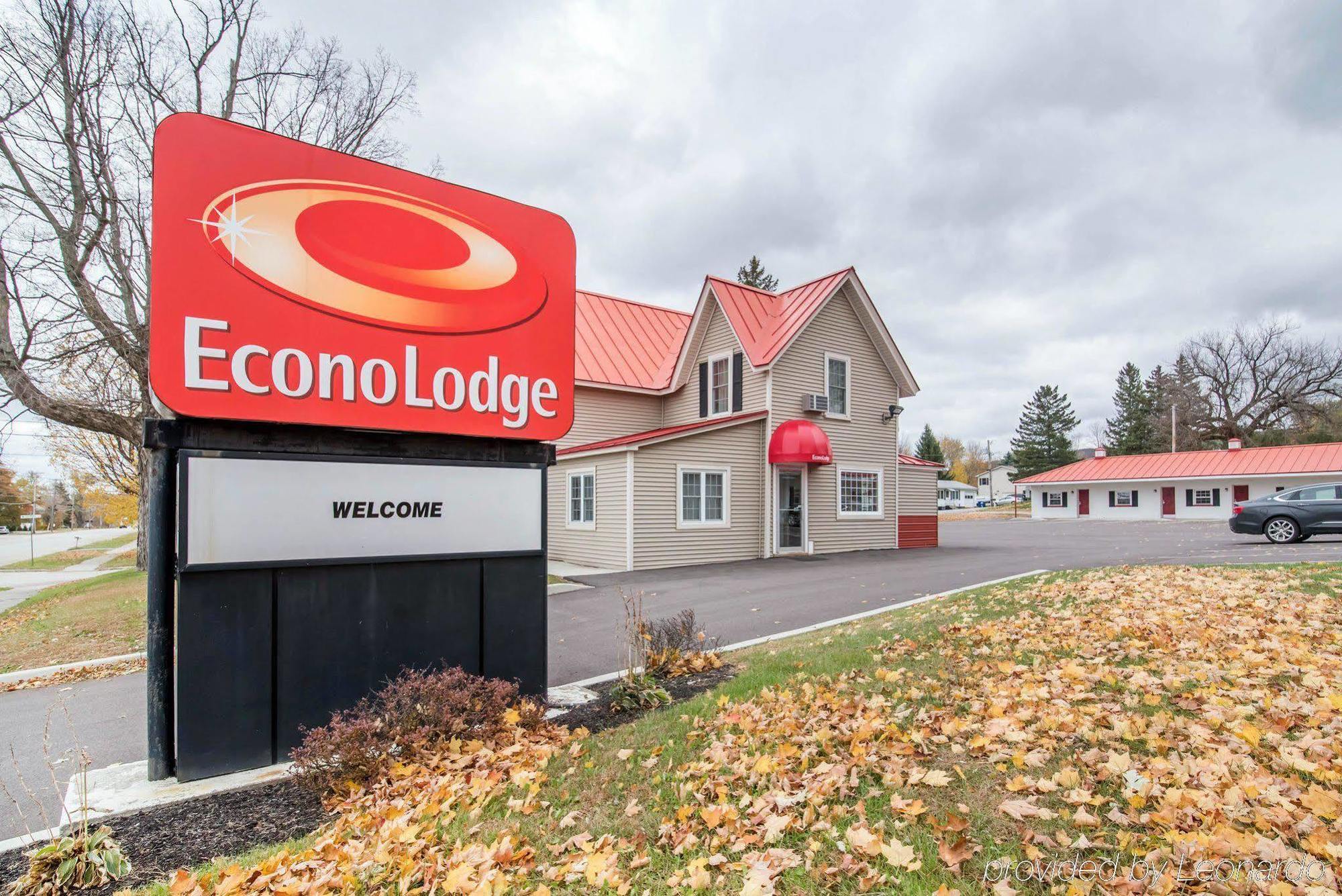 Econo Lodge Saint Albans Zewnętrze zdjęcie
