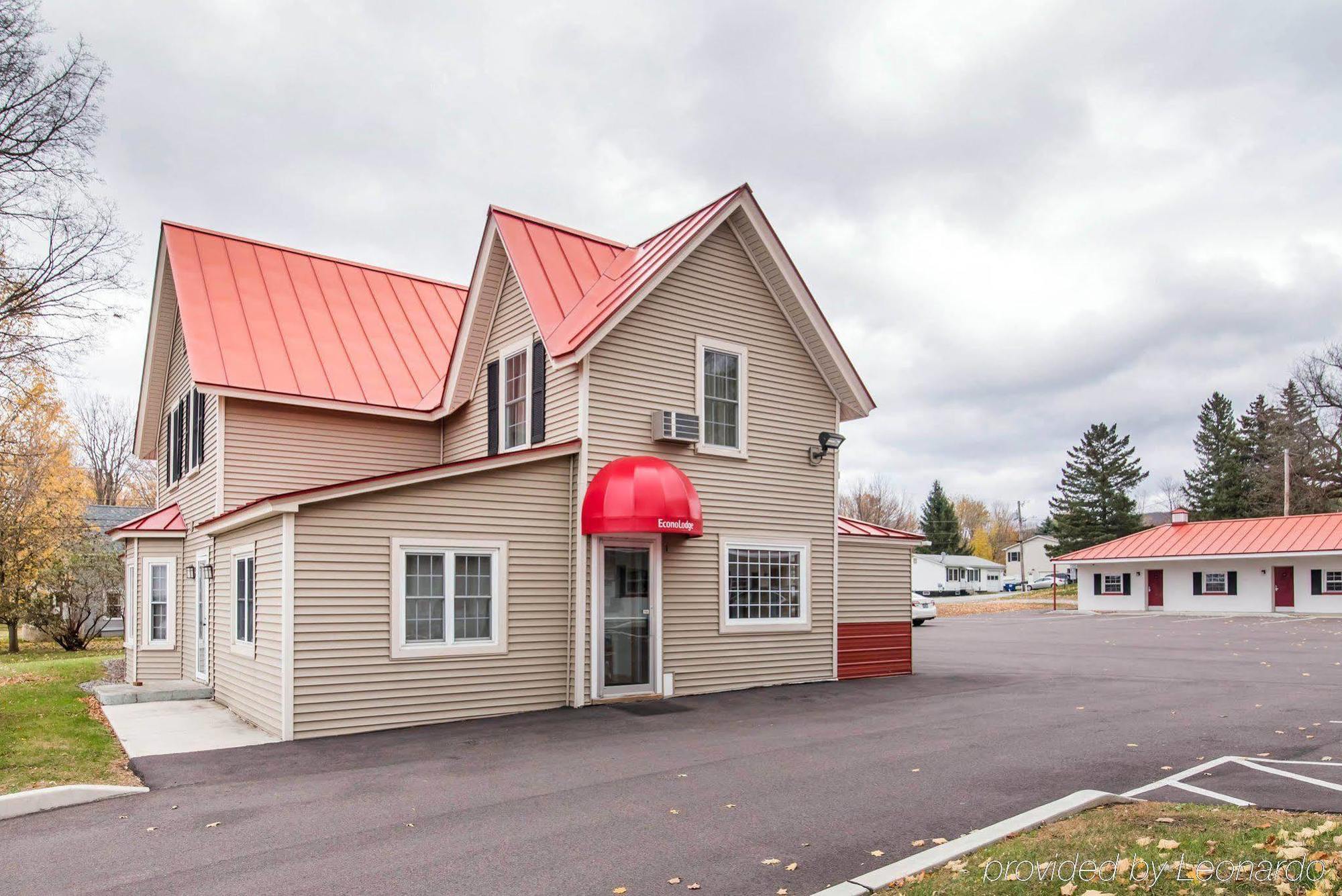Econo Lodge Saint Albans Zewnętrze zdjęcie