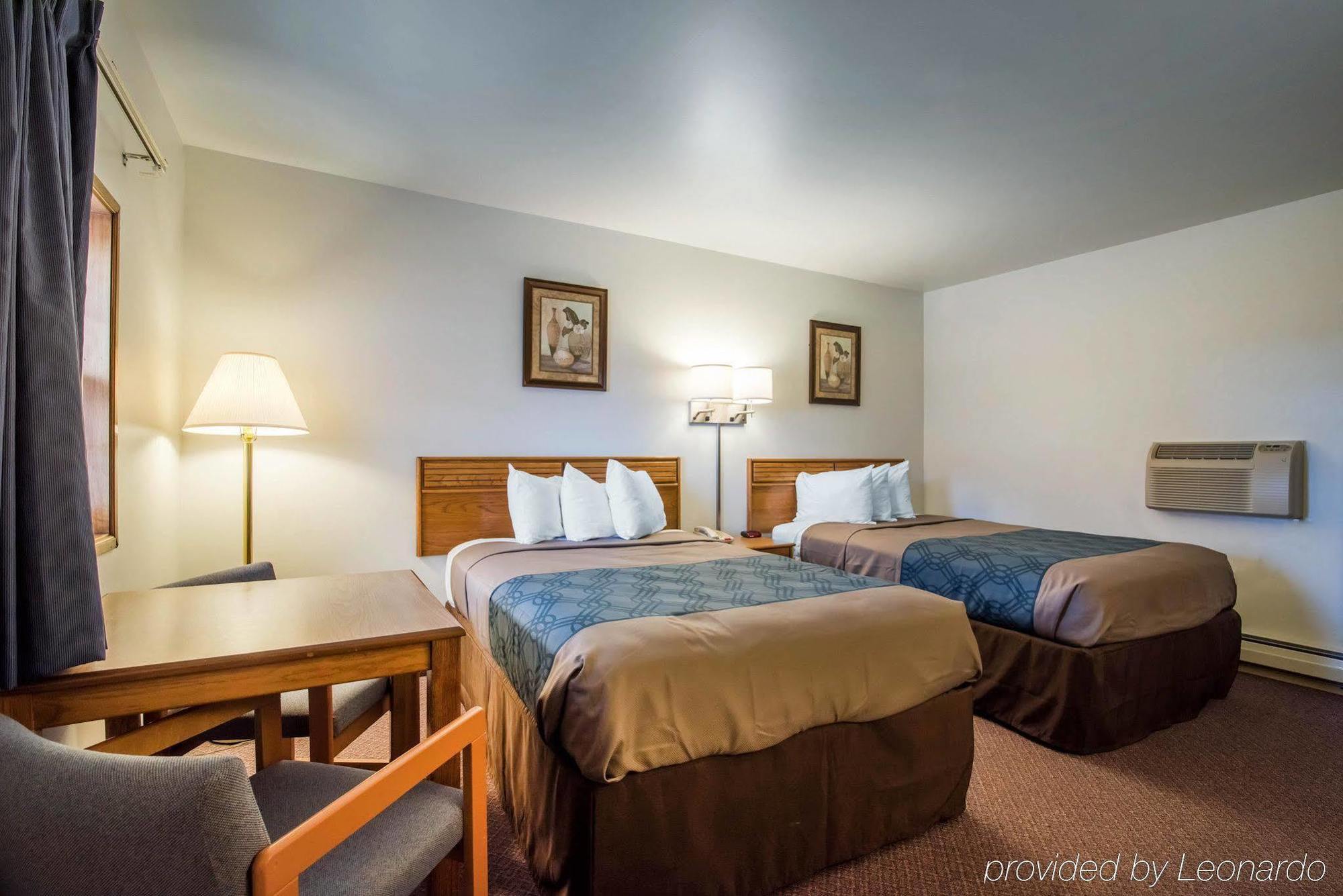 Econo Lodge Saint Albans Zewnętrze zdjęcie