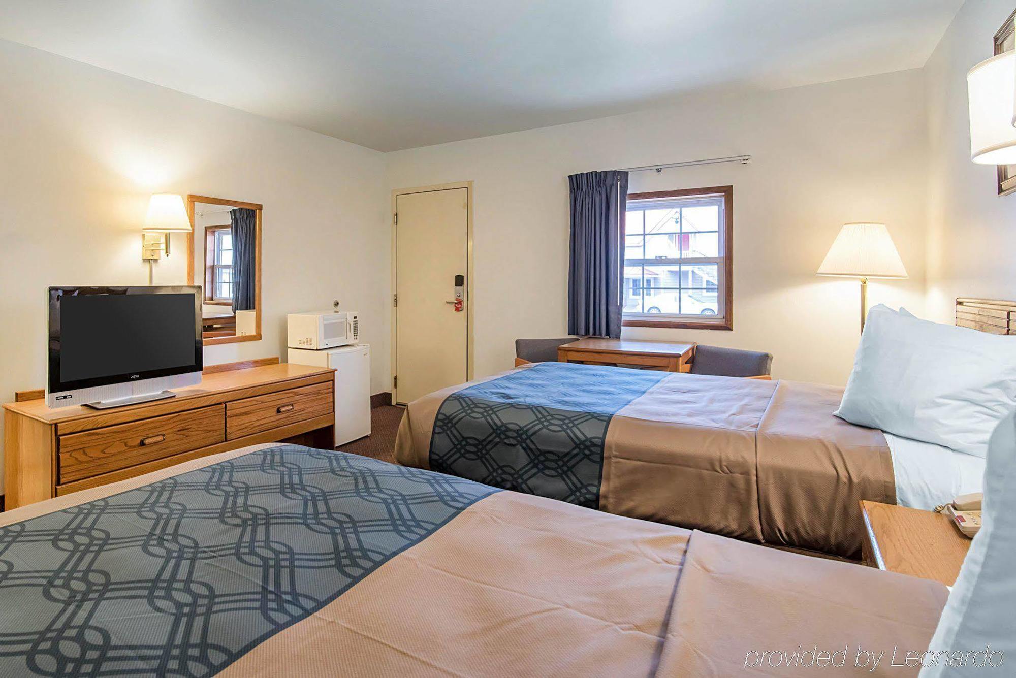 Econo Lodge Saint Albans Zewnętrze zdjęcie