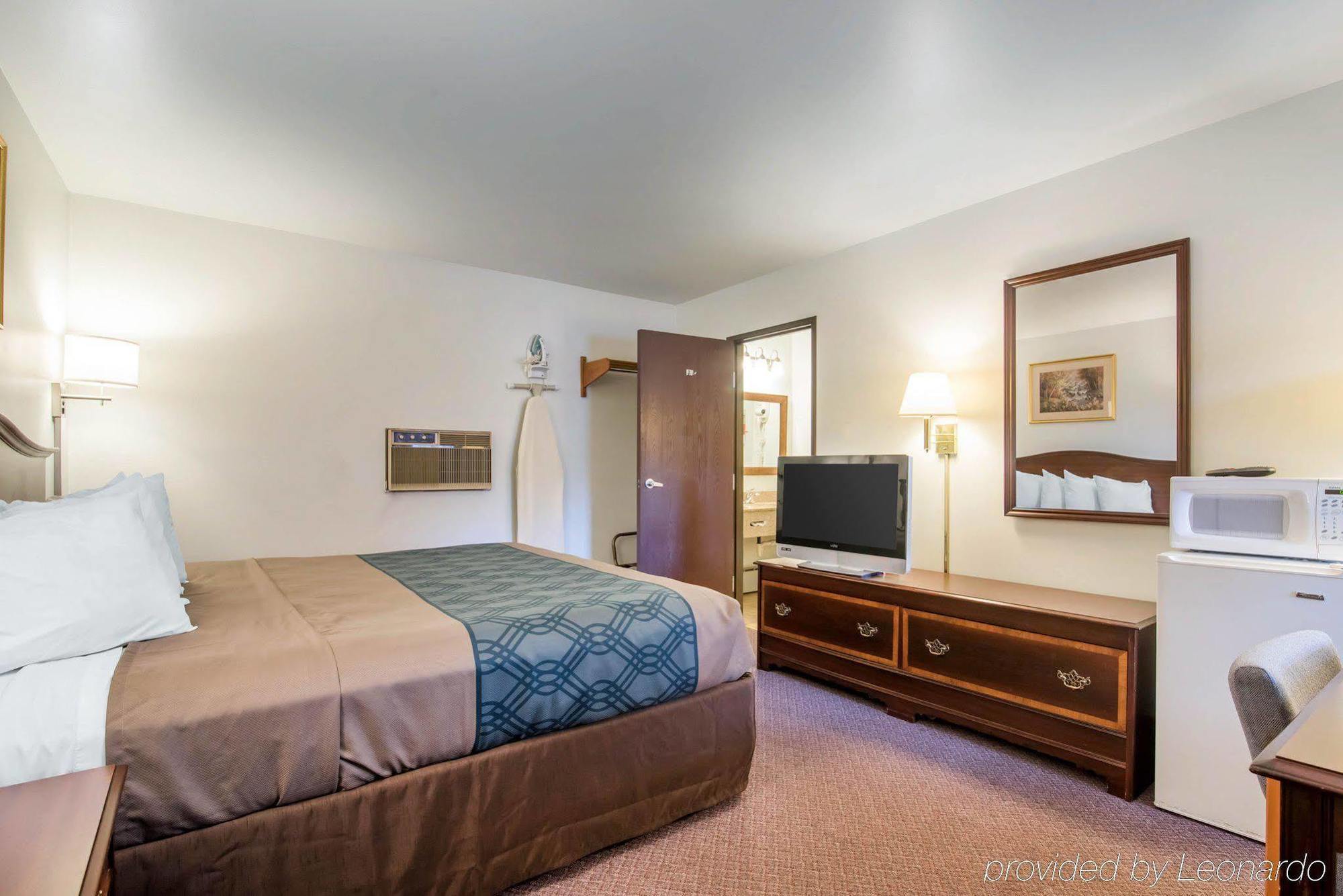 Econo Lodge Saint Albans Zewnętrze zdjęcie