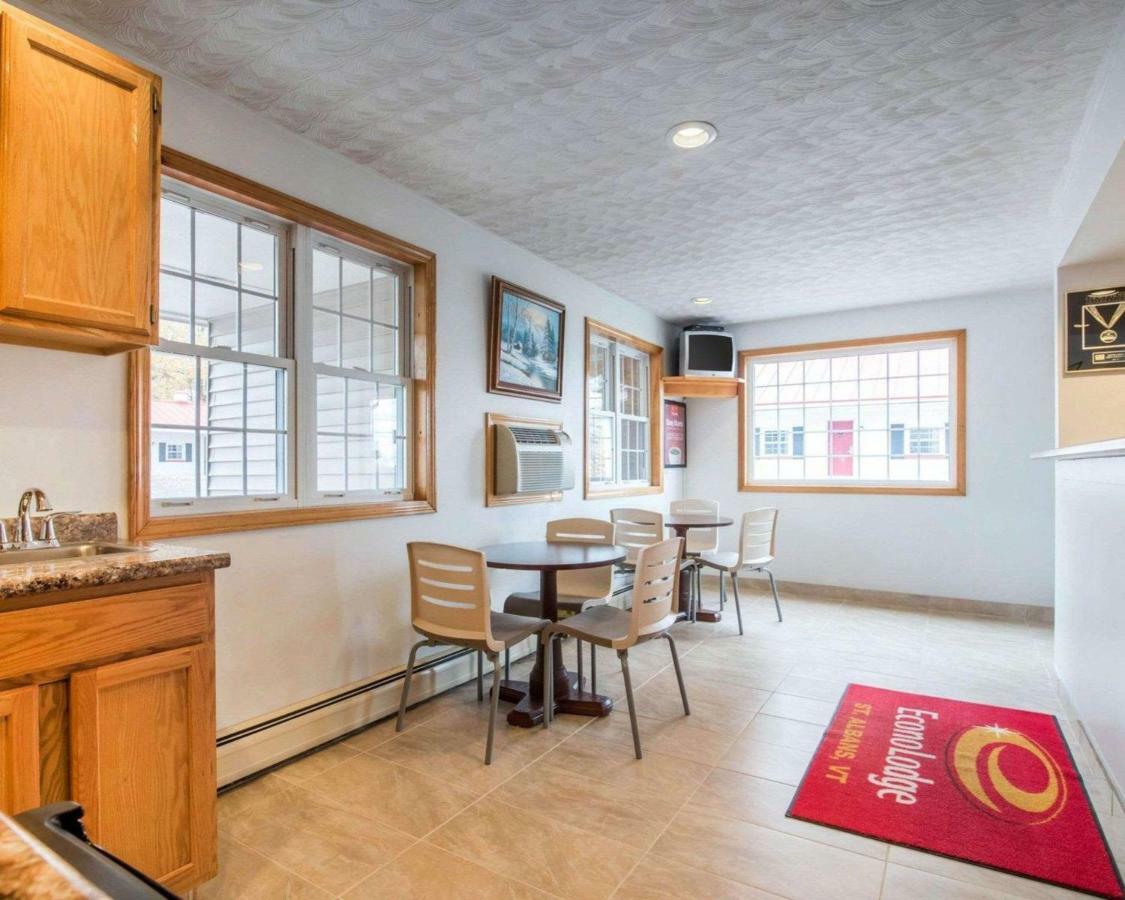 Econo Lodge Saint Albans Zewnętrze zdjęcie