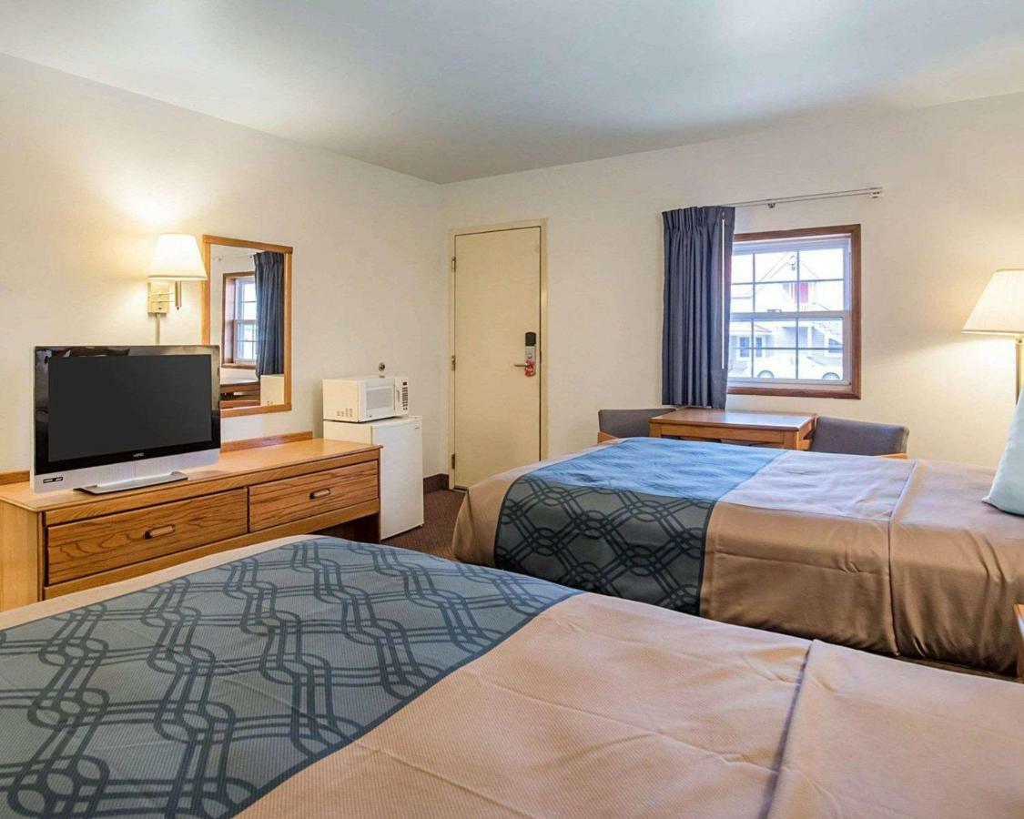 Econo Lodge Saint Albans Zewnętrze zdjęcie