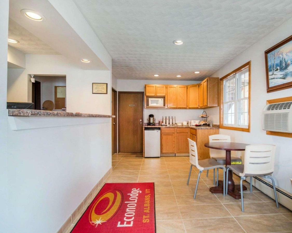 Econo Lodge Saint Albans Zewnętrze zdjęcie